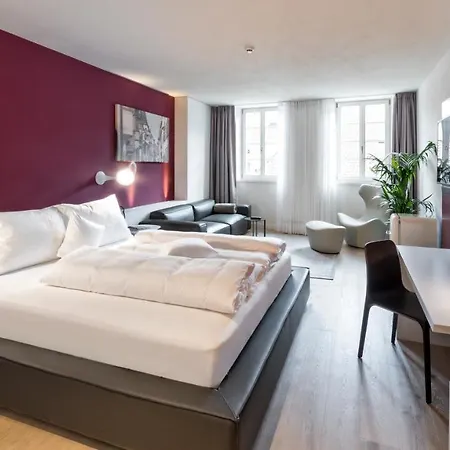 Suiteseven Hotel