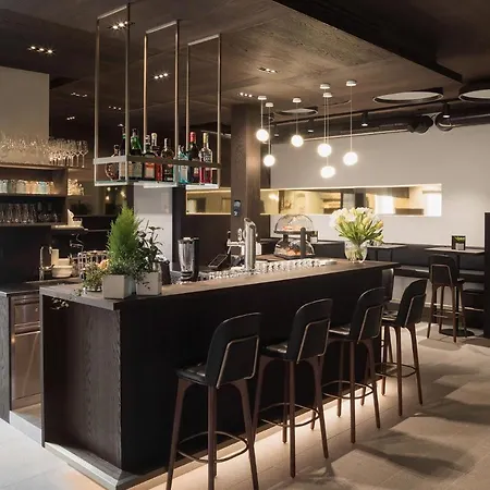 Suiteseven Hotel 4*