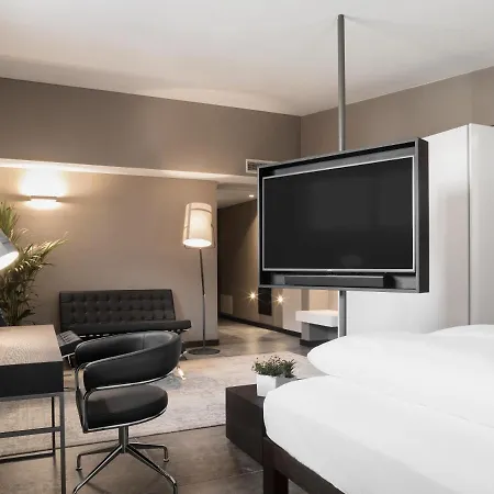 Suiteseven Hotel 4*