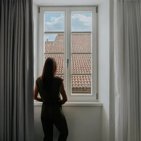Hotel Suiteseven 4*