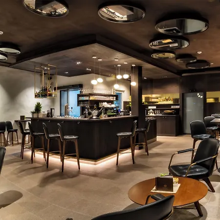Suiteseven Hotel