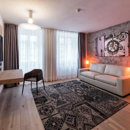 Suiteseven Hotel Merano