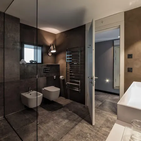 Suiteseven Hotel 4*